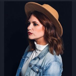 Meet your Posher, Diana